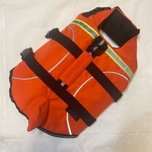 Life vest for dogs nwt